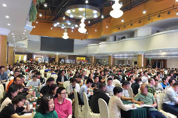  ɽ���м�����Ա֤��ѵ����_���ö���Ǯ