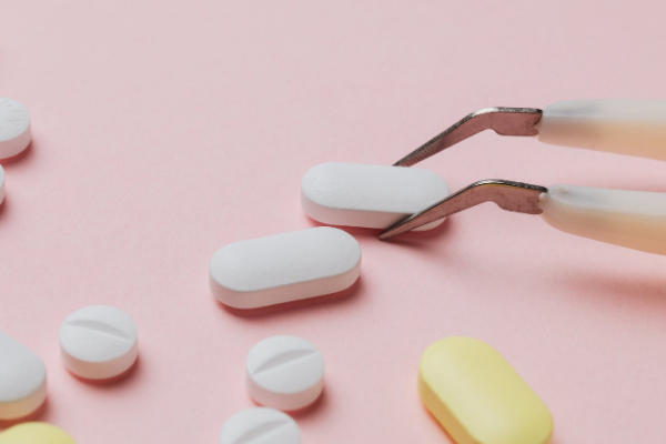 ����ִҵ��ҩʦ��ѵ����_�ṩ��������γ�