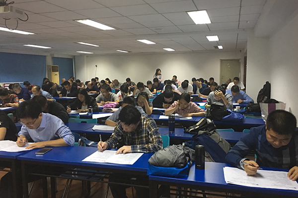 ����ִҵ��ҩʦ��ѵ����_�ṩ��������γ�