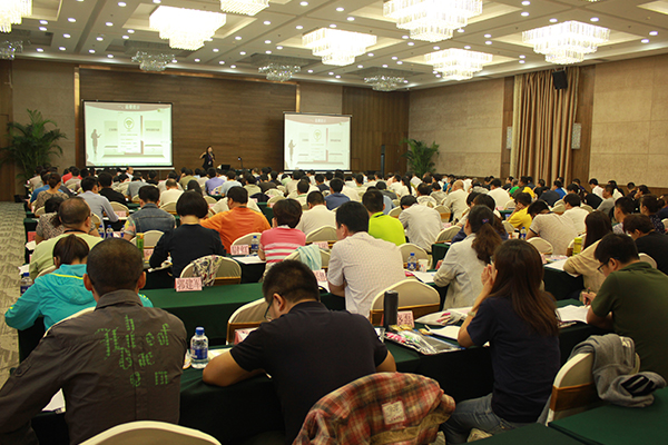 ����ִҵ��ҩʦ��ѵ����_�ṩ��������γ�