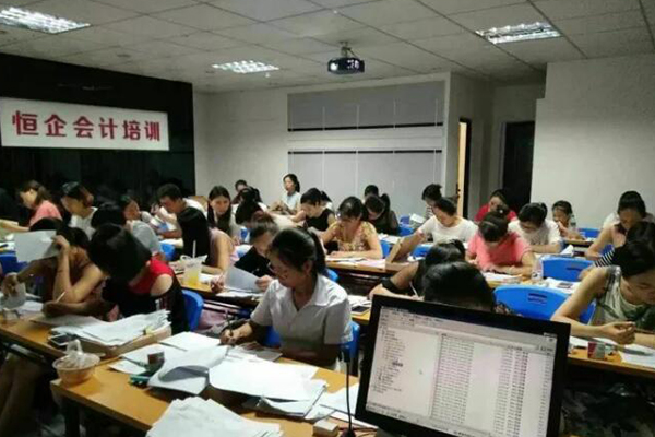 ʯ��ׯ��Ƴ�������2022�걨��ʱ��