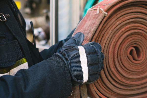 �ϲ�����֤ȥ���￼��ô����