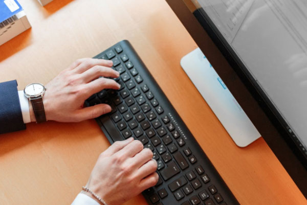 ������������и������ĸ���_��������Ǯ