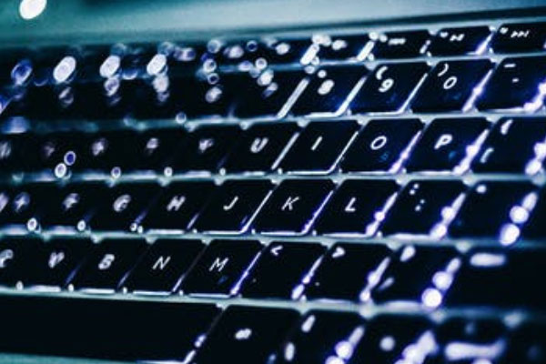 ������������и������ĸ���_��������Ǯ