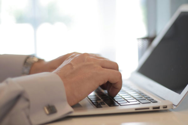 ��³ľ���������и������ĸ���_��������Ǯ