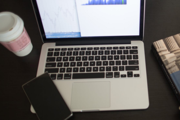 ������Ṥ��ʦ��ѵ�����ĸ���_��ô����    