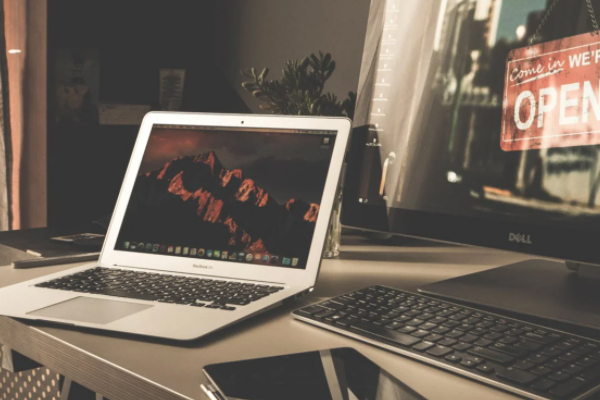 ������Ṥ��ʦ��ѵ�����ĸ���_��ô����