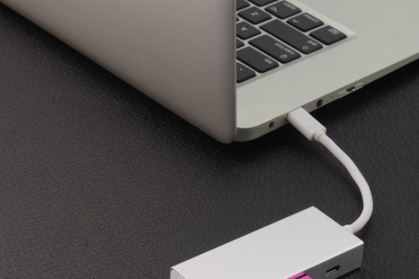 ������Ṥ��ʦ��ѵ�����ĸ���_��ô����