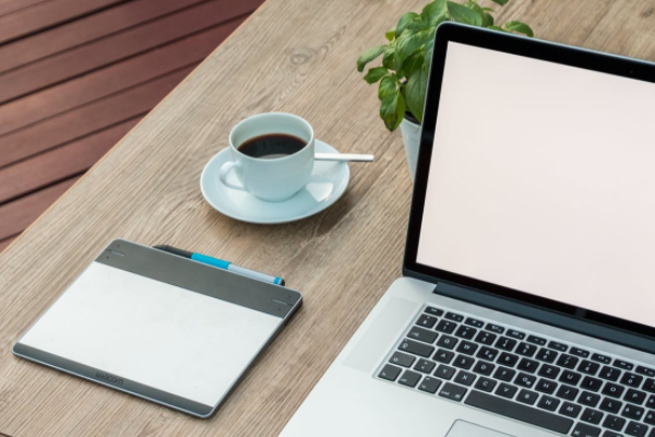 ������Ṥ��ʦ��ѵ�����ĸ���_��ô����