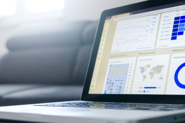 ������Ṥ��ʦ��ѵ�����ĸ���_��ô����