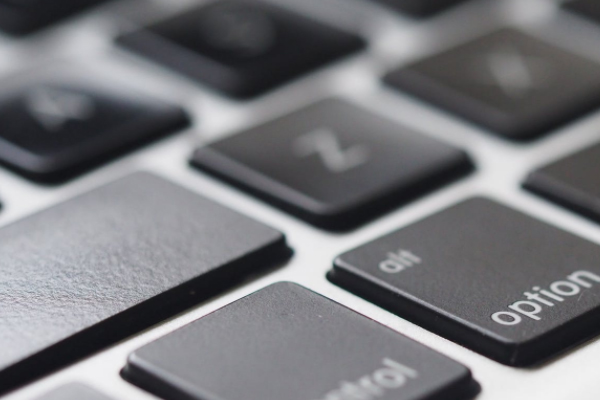 ������Ṥ��ʦ��ѵ�����ĸ���_��ô����