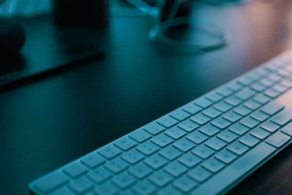 ������Ṥ��ʦ��ѵ�����ĸ���_��ô����