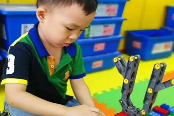 上海少儿编程课程哪个品牌比较好
