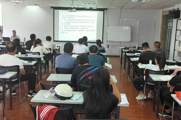 北京保育员培训多久?学费多少?