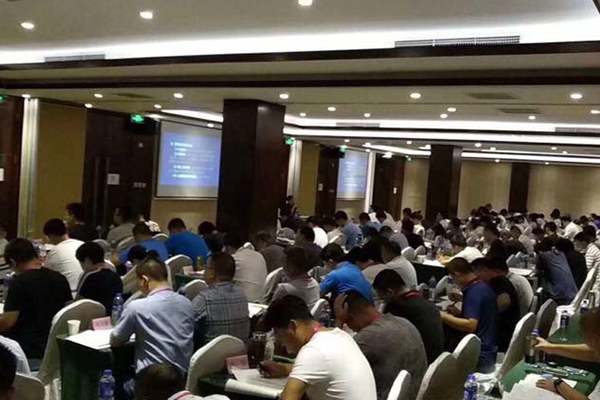 泰安保育员培训多久?学费多少?