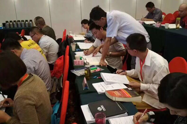 ��������Ա��ѵ��ã�ѧ�Ѷ��٣�