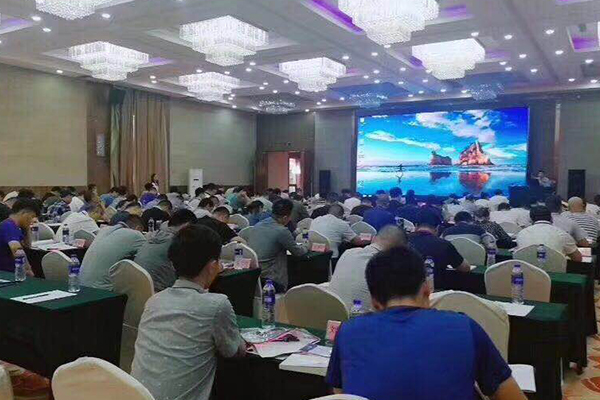 ���ݱ���Ա��ѵ��ã�ѧ�Ѷ��٣�