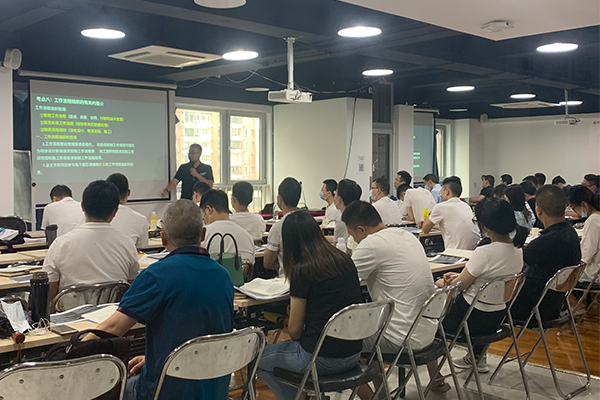 连云港保育员培训多久?学费多少?