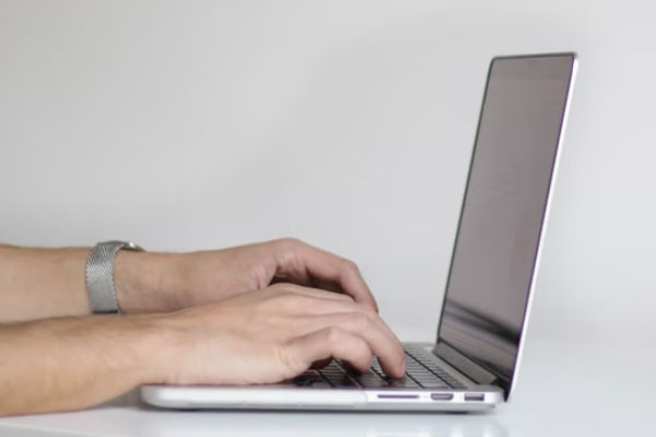 ��ݸui�����ѵ�ĸ�������