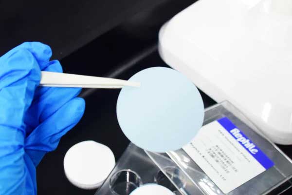 �ϲ����и�����۸��Ŀ��