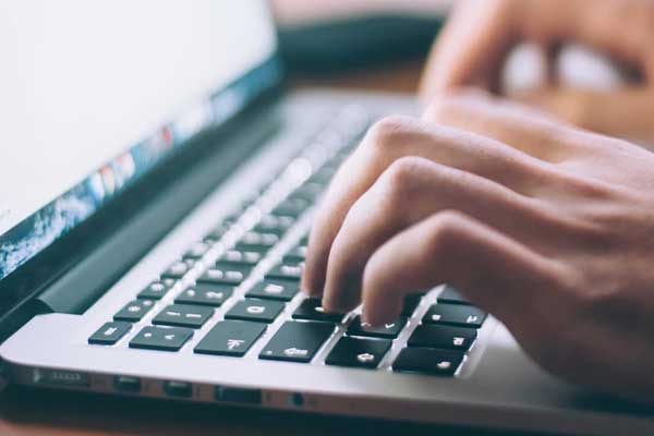 ͭ�ʿ��и�����۸��Ŀ��