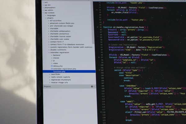 ����ui�����ѵѧУ�ļҺ�