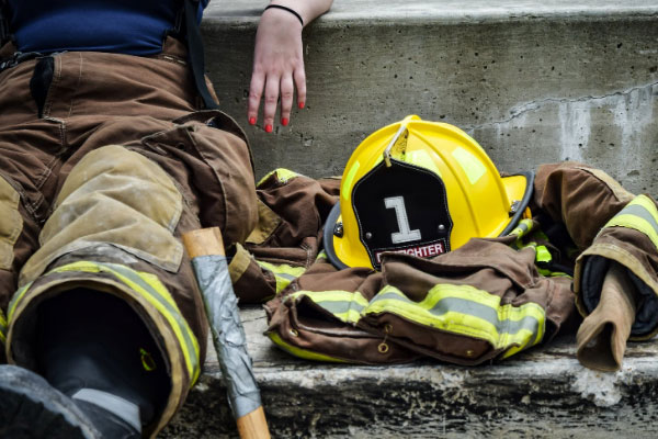 �Ϻ����������Ҳ���֤ȥ���￼����Ҫ����Ǯ��