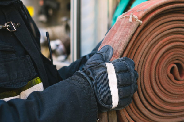 ɽ�����������Ҳ���֤ȥ���￼����Ҫ����Ǯ��