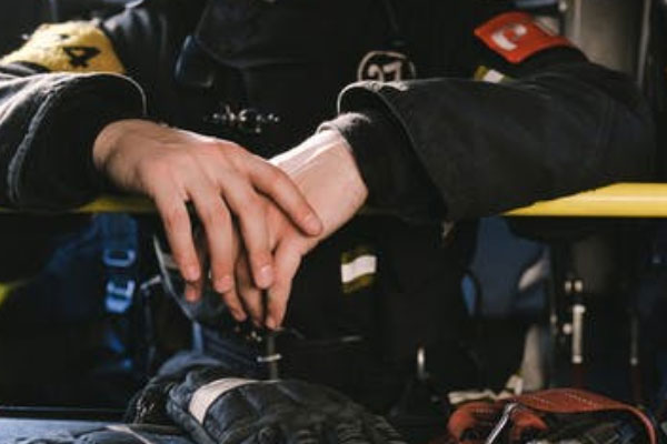 �������������Ҳ���֤ȥ���￼����Ҫ����Ǯ��