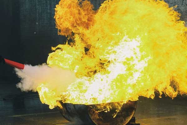 ¤�����������Ҳ���֤ȥ���￼����Ҫ����Ǯ��