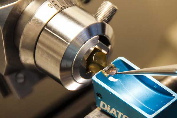 ��ɽ�й����б���۸��_�շѱ�׼����Ǯ