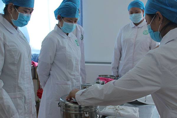 北京涉外护理学院