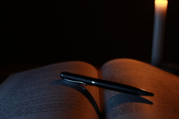 ��ɽ�����ٶ�Ӣ������ļҺ�