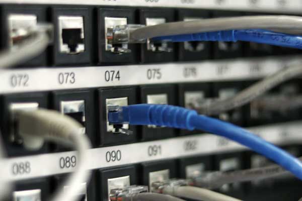 ����ui�����ѵ���ĸ��ȽϺ�