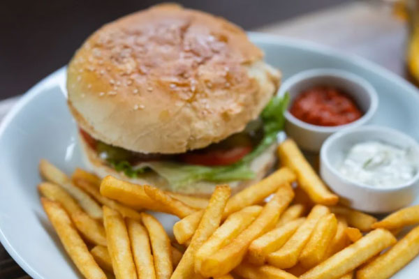 �Ĵ������ʦѧУ