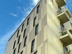 ���ɹ��м���ȫ����ʦ��ѵ���ö���Ǯ/