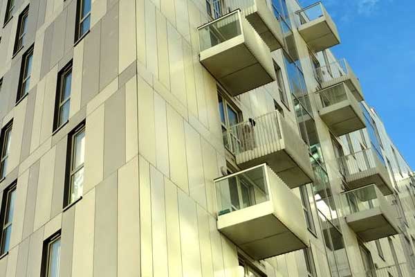 ���ͺ����м���ȫ����ʦ��ѵ���ö���Ǯ