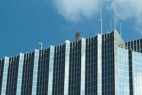 ����м���ȫ����ʦ��ѵ���ö���Ǯ