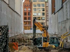 �����м���ȫ����ʦ��ѵ���ö���Ǯ/