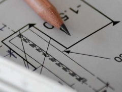 �����м���ȫ����ʦ��ѵ���ö���Ǯ/