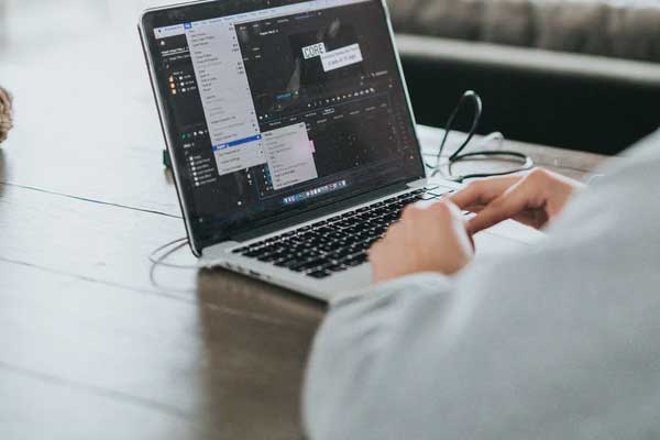 �����Ӿ����ʦ��ѵ�����ĸ���