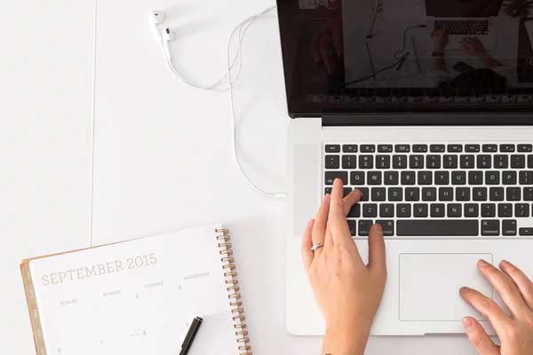 �������������ѵ���ĸ���_�۸����Ǯ