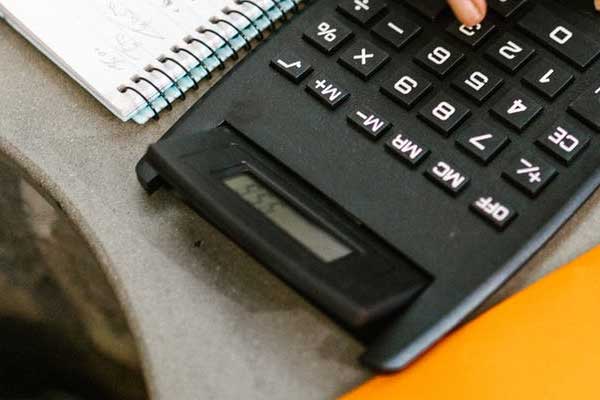 ɽ����������ʦ��ѵ_���ö���Ǯ