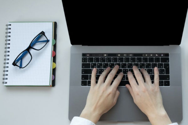 �ĳǳ�������ʦ��ѵ_���ö���Ǯ