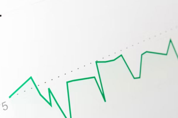 ��ɽ��������ʦ��ѵ_���ö���Ǯ