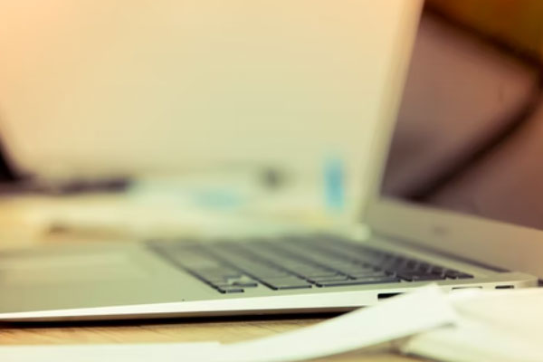 �˴���������ʦ��ѵ_���ö���Ǯ