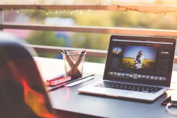 �˱���������ʦ��ѵ_���ö���Ǯ