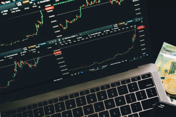 �ڽ���������ʦ��ѵ_���ö���Ǯ