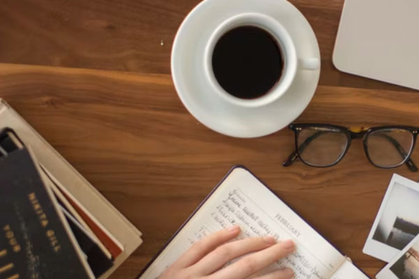 �ຣ��������ʦ��ѵ_���ö���Ǯ