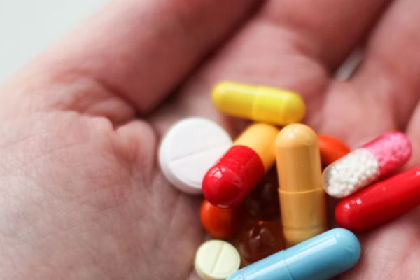 ���ͺ���ִҵ��ҩʦ�ĸ���ѵ������